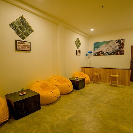 Sixth Sense Hostel Unawatuna Exterior foto