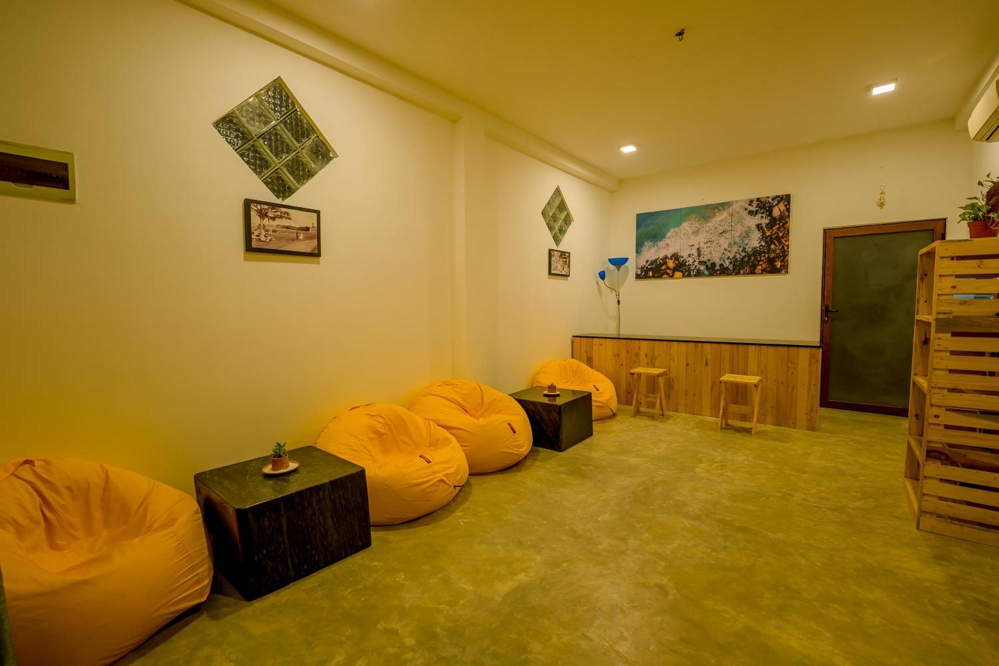 Sixth Sense Hostel Unawatuna Exterior foto